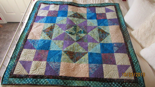 Star and Points Spinning on a Square