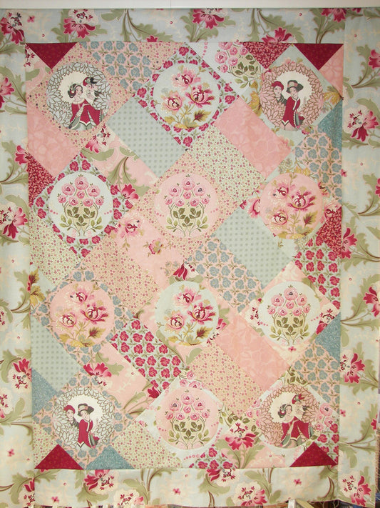 Empress Woo Pieclique