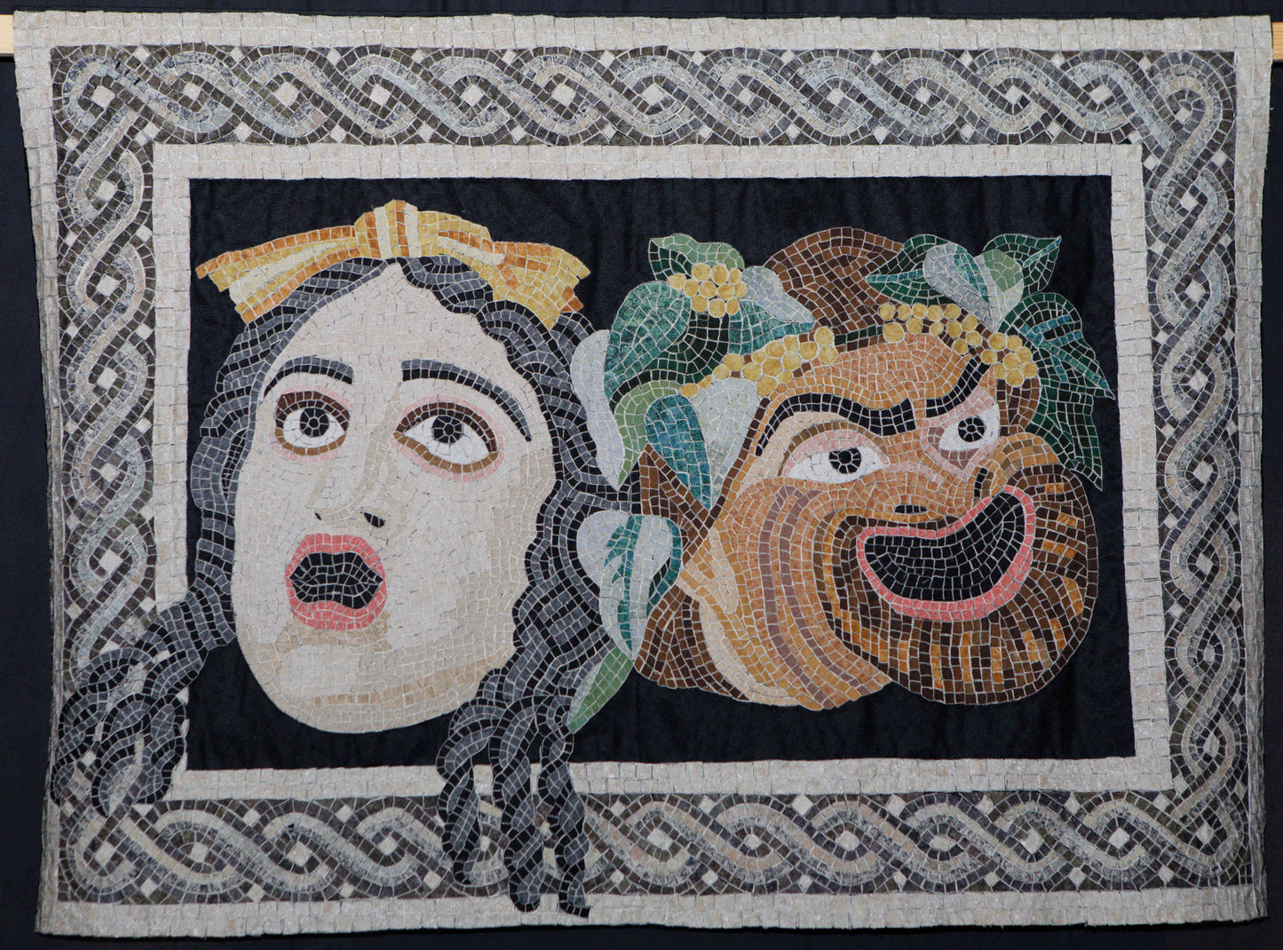 Las Dos Caras del Teatro (The Two Theatre Faces)
