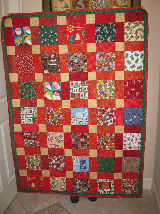 CHRISTMAS QUILT