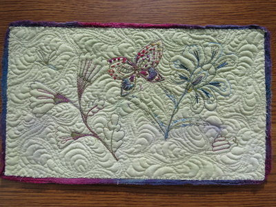 Flutter mug rug