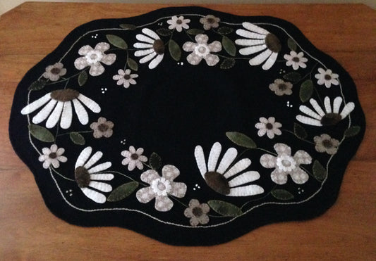 White Flower Table Mat